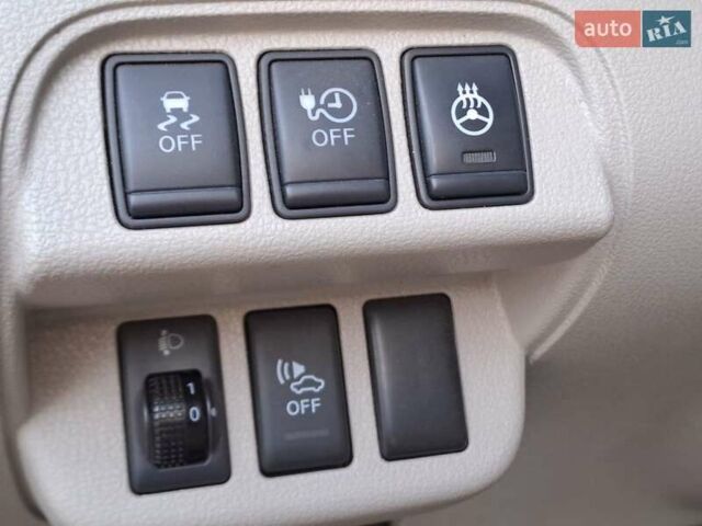 Черный Ниссан Лиф, объемом двигателя 0 л и пробегом 173 тыс. км за 5240 $, фото 10 на Automoto.ua