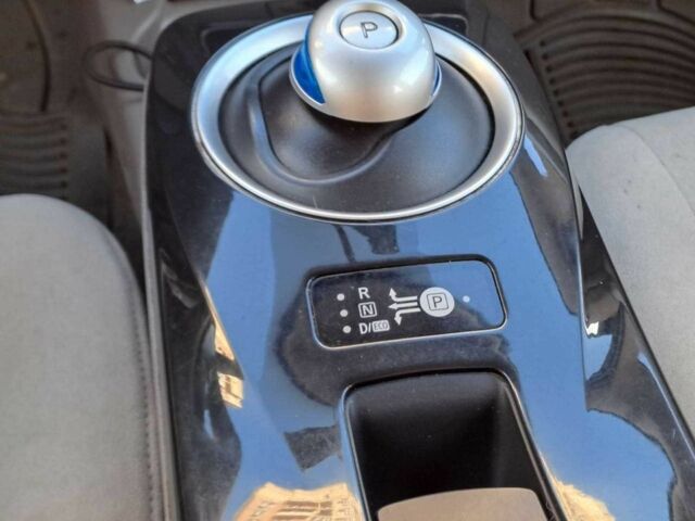 Черный Ниссан Лиф, объемом двигателя 0 л и пробегом 173 тыс. км за 5240 $, фото 7 на Automoto.ua