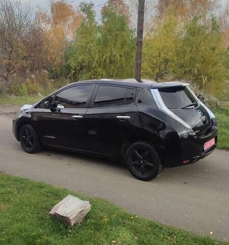 Черный Ниссан Лиф, объемом двигателя 0 л и пробегом 96 тыс. км за 4990 $, фото 5 на Automoto.ua