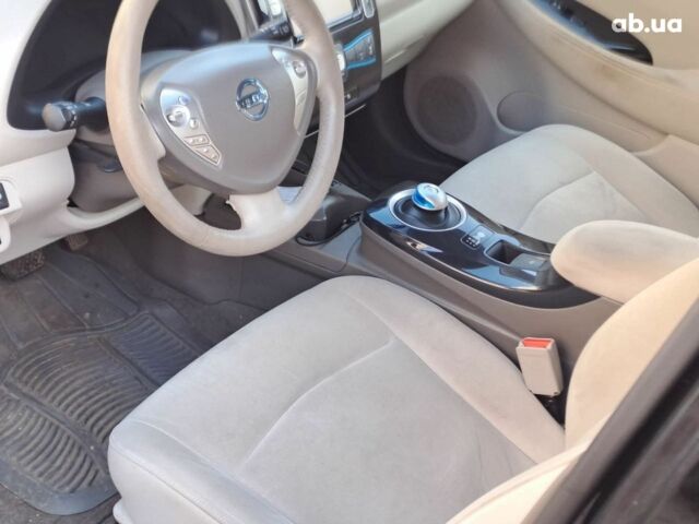 Черный Ниссан Лиф, объемом двигателя 0 л и пробегом 173 тыс. км за 5240 $, фото 11 на Automoto.ua