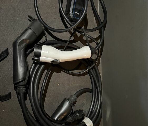 Черный Ниссан Лиф, объемом двигателя 0 л и пробегом 79 тыс. км за 4800 $, фото 11 на Automoto.ua