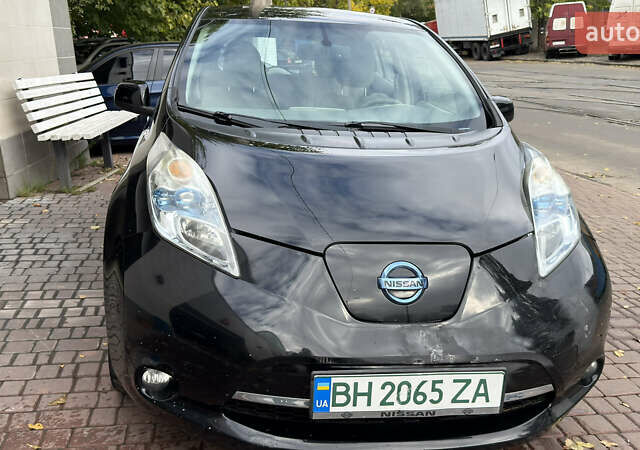 Чорний Ніссан Ліф, об'ємом двигуна 0 л та пробігом 173 тис. км за 5000 $, фото 2 на Automoto.ua
