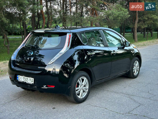 Черный Ниссан Лиф, объемом двигателя 0 л и пробегом 160 тыс. км за 3899 $, фото 3 на Automoto.ua