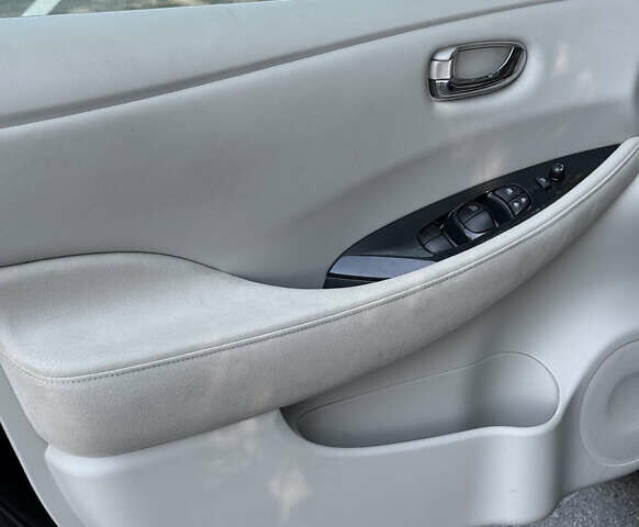 Чорний Ніссан Ліф, об'ємом двигуна 0 л та пробігом 90 тис. км за 5800 $, фото 14 на Automoto.ua