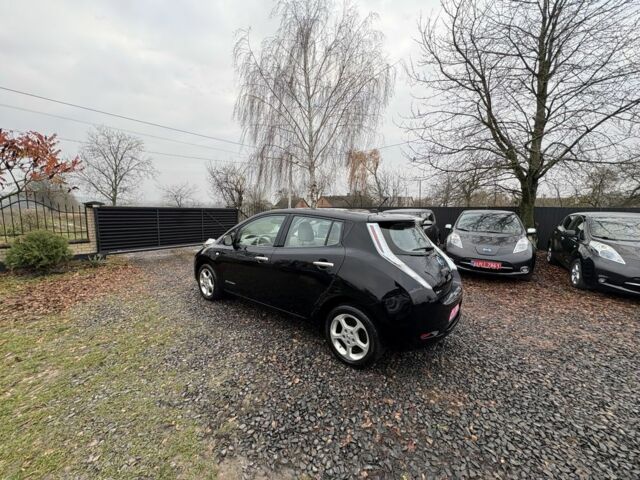 Черный Ниссан Лиф, объемом двигателя 0 л и пробегом 97 тыс. км за 4000 $, фото 6 на Automoto.ua