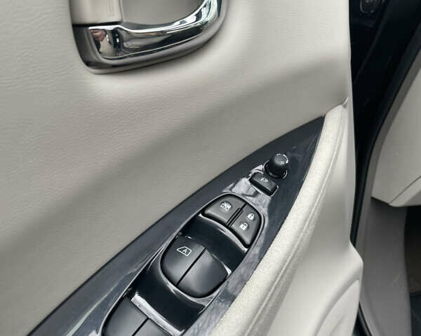 Черный Ниссан Лиф, объемом двигателя 0 л и пробегом 171 тыс. км за 5700 $, фото 27 на Automoto.ua