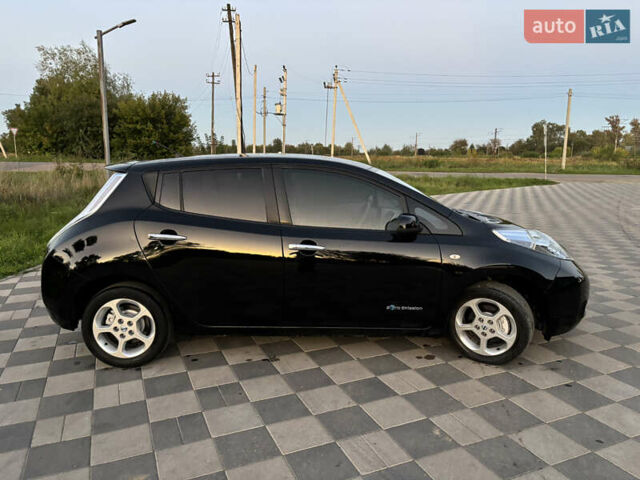 Черный Ниссан Лиф, объемом двигателя 0 л и пробегом 98 тыс. км за 5600 $, фото 4 на Automoto.ua