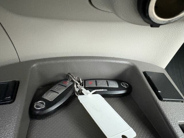 Чорний Ніссан Ліф, об'ємом двигуна 0 л та пробігом 97 тис. км за 4000 $, фото 20 на Automoto.ua