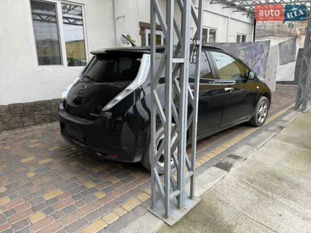 Чорний Ніссан Ліф, об'ємом двигуна 0 л та пробігом 148 тис. км за 4890 $, фото 3 на Automoto.ua