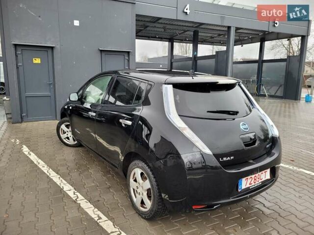 Черный Ниссан Лиф, объемом двигателя 0 л и пробегом 128 тыс. км за 4495 $, фото 4 на Automoto.ua