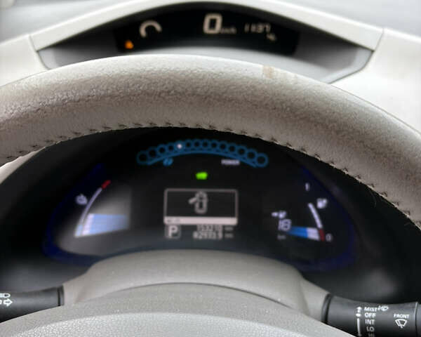 Чорний Ніссан Ліф, об'ємом двигуна 0 л та пробігом 153 тис. км за 4300 $, фото 12 на Automoto.ua