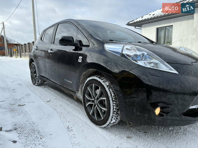 Черный Ниссан Лиф, объемом двигателя 0 л и пробегом 157 тыс. км за 4800 $, фото 22 на Automoto.ua