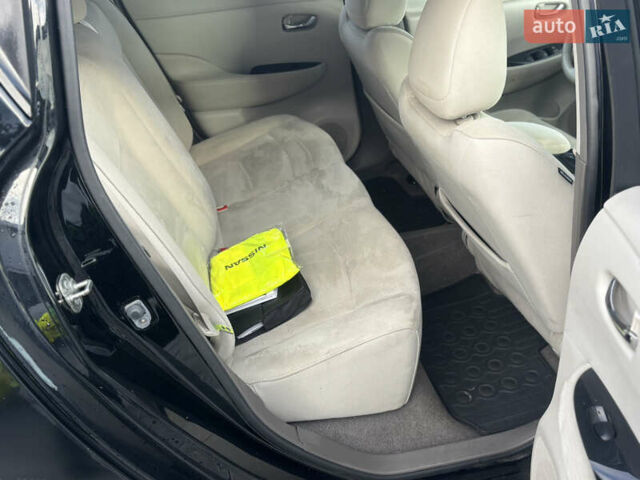 Черный Ниссан Лиф, объемом двигателя 0 л и пробегом 180 тыс. км за 3850 $, фото 18 на Automoto.ua