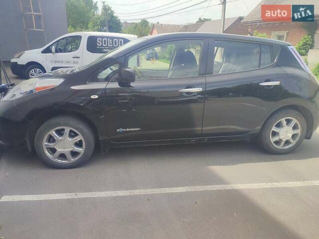 Черный Ниссан Лиф, объемом двигателя 0 л и пробегом 168 тыс. км за 5309 $, фото 2 на Automoto.ua