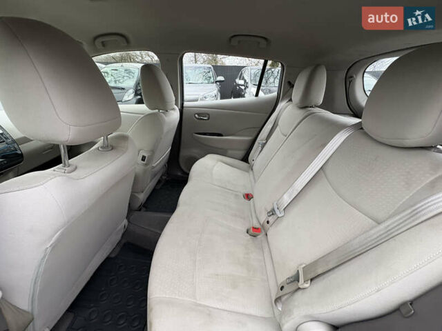 Чорний Ніссан Ліф, об'ємом двигуна 0 л та пробігом 97 тис. км за 4000 $, фото 17 на Automoto.ua