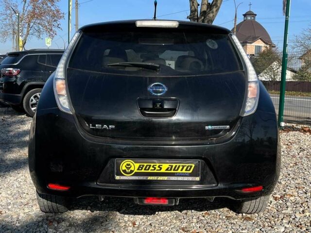 Черный Ниссан Лиф, объемом двигателя 0 л и пробегом 155 тыс. км за 5900 $, фото 4 на Automoto.ua