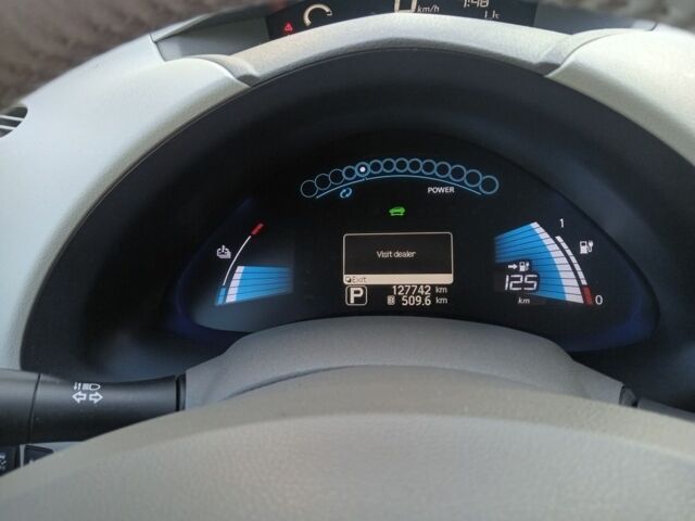 Чорний Ніссан Ліф, об'ємом двигуна 0 л та пробігом 132 тис. км за 4900 $, фото 1 на Automoto.ua