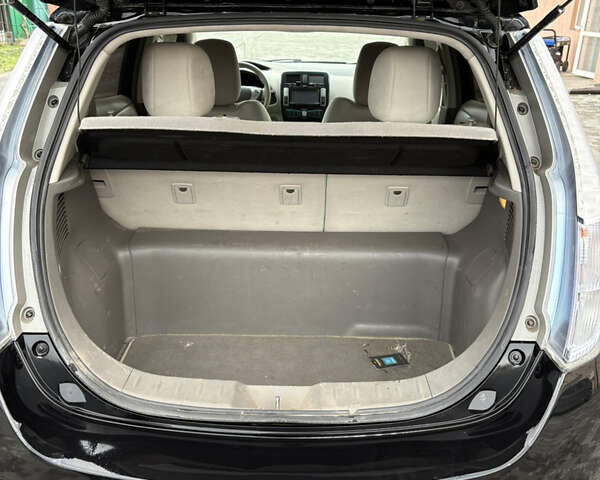 Чорний Ніссан Ліф, об'ємом двигуна 0 л та пробігом 153 тис. км за 4300 $, фото 15 на Automoto.ua