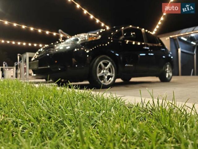 Черный Ниссан Лиф, объемом двигателя 0 л и пробегом 220 тыс. км за 6200 $, фото 14 на Automoto.ua