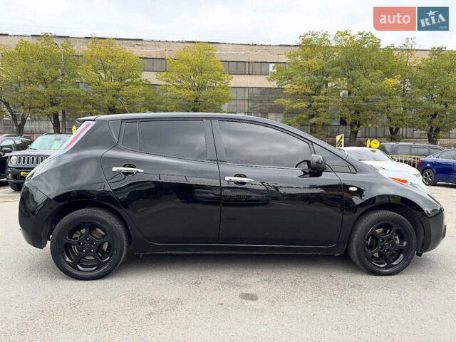 Черный Ниссан Лиф, объемом двигателя 0 л и пробегом 155 тыс. км за 4900 $, фото 3 на Automoto.ua