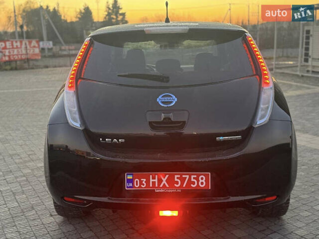 Черный Ниссан Лиф, объемом двигателя 0 л и пробегом 133 тыс. км за 4400 $, фото 23 на Automoto.ua