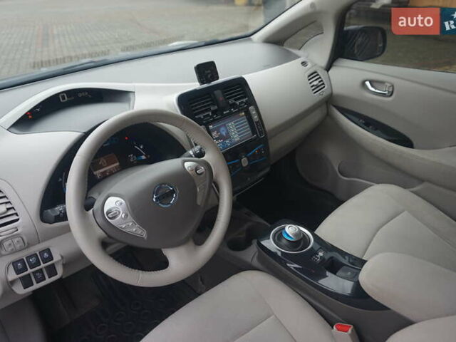 Черный Ниссан Лиф, объемом двигателя 0 л и пробегом 121 тыс. км за 4333 $, фото 26 на Automoto.ua