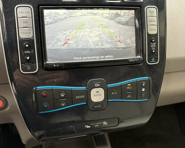 Чорний Ніссан Ліф, об'ємом двигуна 0 л та пробігом 153 тис. км за 4300 $, фото 14 на Automoto.ua