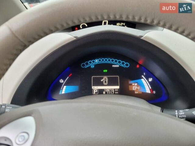 Черный Ниссан Лиф, объемом двигателя 0 л и пробегом 128 тыс. км за 4495 $, фото 10 на Automoto.ua