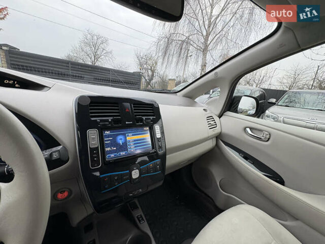 Чорний Ніссан Ліф, об'ємом двигуна 0 л та пробігом 97 тис. км за 4000 $, фото 19 на Automoto.ua