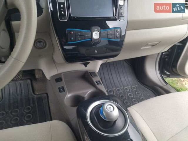 Черный Ниссан Лиф, объемом двигателя 0 л и пробегом 157 тыс. км за 4700 $, фото 11 на Automoto.ua