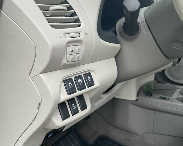 Черный Ниссан Лиф, объемом двигателя 0 л и пробегом 171 тыс. км за 5700 $, фото 25 на Automoto.ua