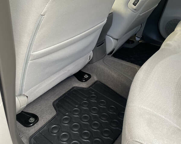 Черный Ниссан Лиф, объемом двигателя 0 л и пробегом 130 тыс. км за 5990 $, фото 13 на Automoto.ua