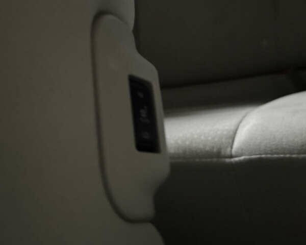 Черный Ниссан Лиф, объемом двигателя 0 л и пробегом 133 тыс. км за 4400 $, фото 14 на Automoto.ua