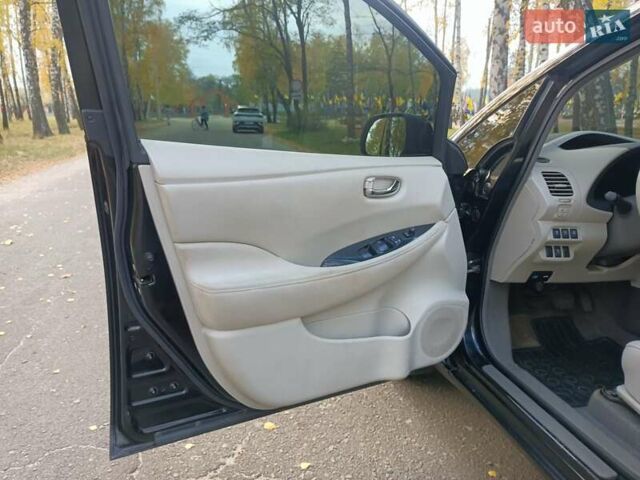 Чорний Ніссан Ліф, об'ємом двигуна 0 л та пробігом 159 тис. км за 4950 $, фото 21 на Automoto.ua