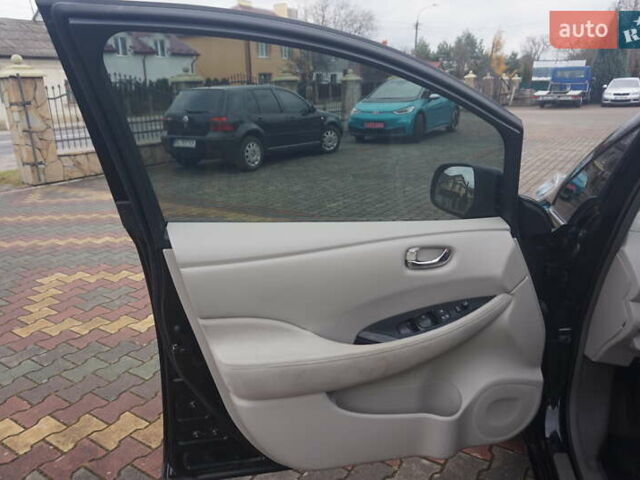 Черный Ниссан Лиф, объемом двигателя 0 л и пробегом 121 тыс. км за 4333 $, фото 25 на Automoto.ua