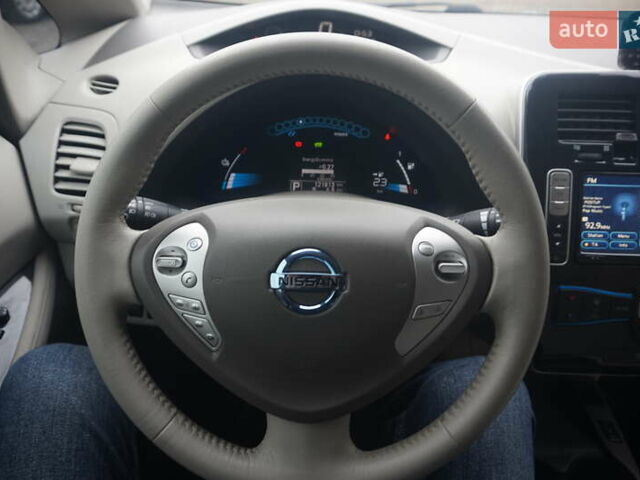Черный Ниссан Лиф, объемом двигателя 0 л и пробегом 121 тыс. км за 4333 $, фото 29 на Automoto.ua