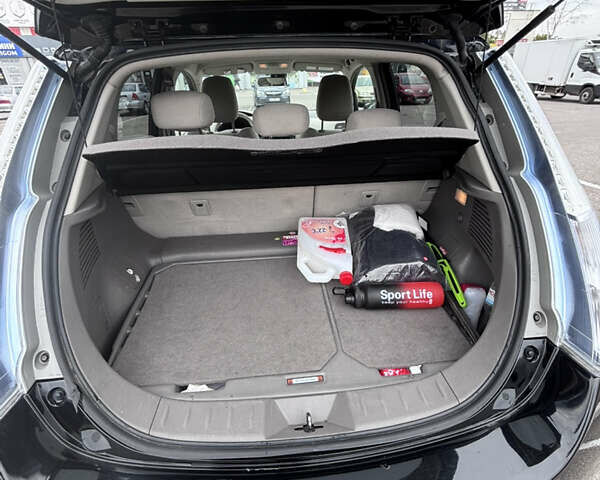 Черный Ниссан Лиф, объемом двигателя 0 л и пробегом 117 тыс. км за 6300 $, фото 15 на Automoto.ua