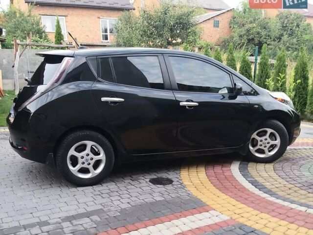 Черный Ниссан Лиф, объемом двигателя 0 л и пробегом 118 тыс. км за 4399 $, фото 20 на Automoto.ua