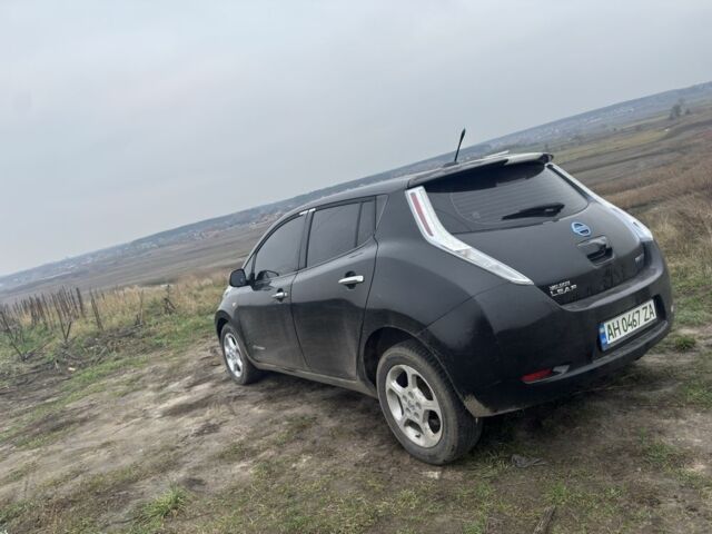 Черный Ниссан Лиф, объемом двигателя 0 л и пробегом 127 тыс. км за 3300 $, фото 1 на Automoto.ua