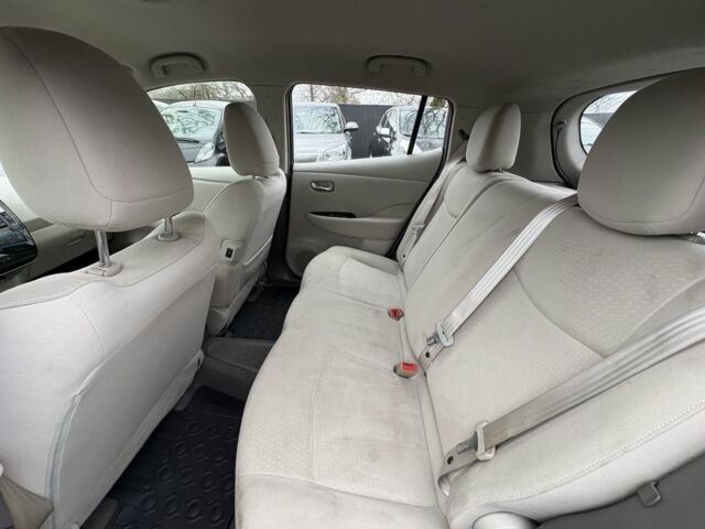 Чорний Ніссан Ліф, об'ємом двигуна 0 л та пробігом 97 тис. км за 4000 $, фото 16 на Automoto.ua