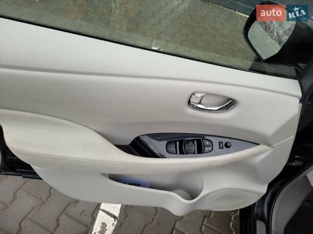 Черный Ниссан Лиф, объемом двигателя 0 л и пробегом 128 тыс. км за 4495 $, фото 8 на Automoto.ua