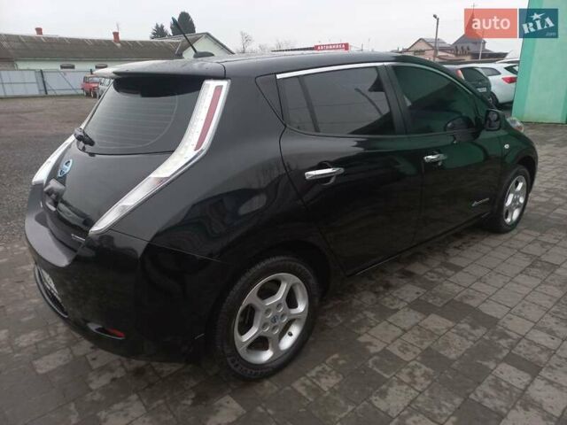 Черный Ниссан Лиф, объемом двигателя 0 л и пробегом 84 тыс. км за 4500 $, фото 4 на Automoto.ua