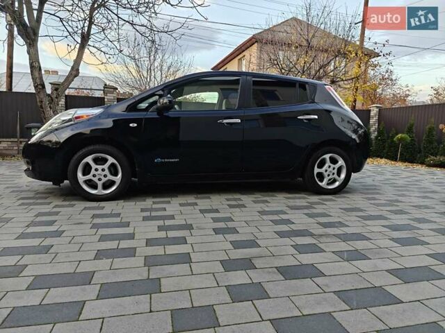 Ніссан Ліф 2012 у Івано-Франківську на Automoto.ua Чорний Ніссан Ліф, об'ємом двигуна 0 л та пробігом 71 тис. км за 4750 $, фото 17 на Automoto.ua