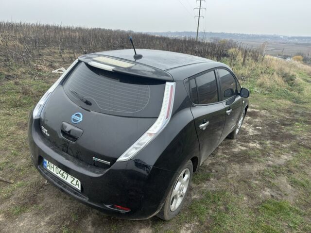 Черный Ниссан Лиф, объемом двигателя 0 л и пробегом 127 тыс. км за 3300 $, фото 6 на Automoto.ua