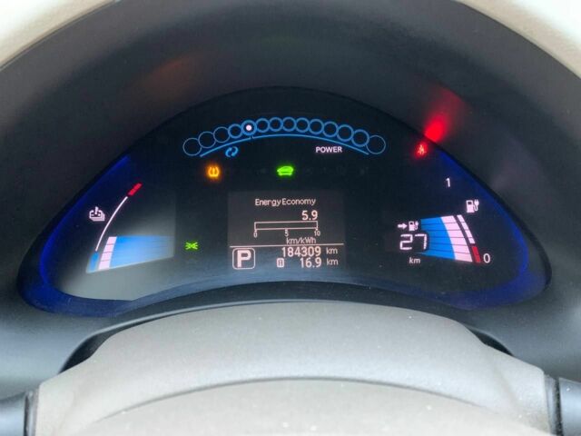 Чорний Ніссан Ліф, об'ємом двигуна 0 л та пробігом 184 тис. км за 5000 $, фото 6 на Automoto.ua