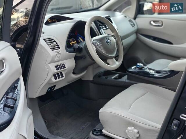 Ніссан Ліф 2012 у Івано-Франківську на Automoto.ua Чорний Ніссан Ліф, об'ємом двигуна 0 л та пробігом 71 тис. км за 4750 $, фото 16 на Automoto.ua