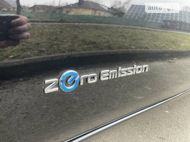 Черный Ниссан Лиф, объемом двигателя 0 л и пробегом 171 тыс. км за 5700 $, фото 30 на Automoto.ua