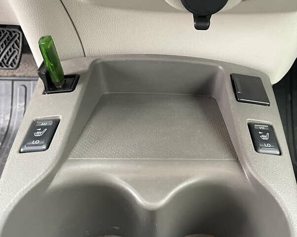 Черный Ниссан Лиф, объемом двигателя 0 л и пробегом 171 тыс. км за 5700 $, фото 23 на Automoto.ua