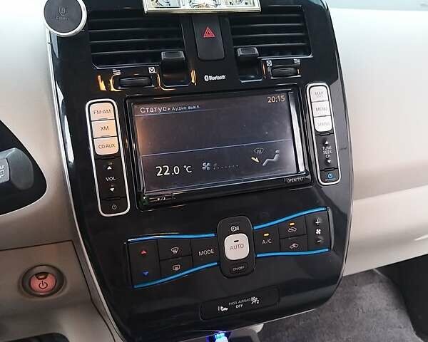 Черный Ниссан Лиф, объемом двигателя 0 л и пробегом 118 тыс. км за 4399 $, фото 23 на Automoto.ua