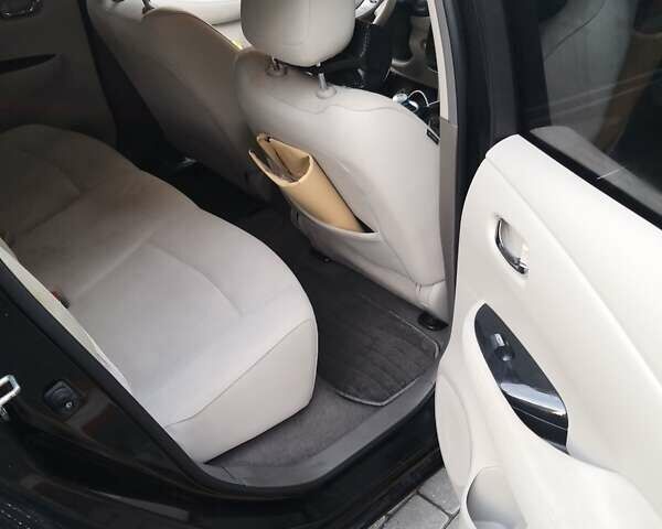 Черный Ниссан Лиф, объемом двигателя 0 л и пробегом 118 тыс. км за 4399 $, фото 26 на Automoto.ua